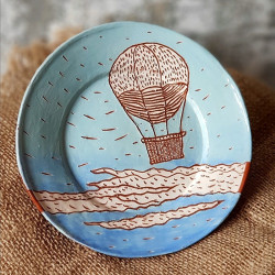 Вино и сграфито за двама – рисуване върху керамичен съд Вино и сграфито за двама – рисуване върху керамичен съд