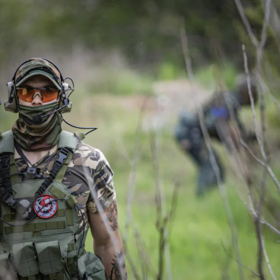 Военна зона на терена с тактическa битка Airsoft за един човек от Макароон Военна зона на терена с тактическa битка Airsoft за един човек от Макароон