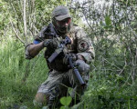 Военна зона на терена с тактическa битка Airsoft за един човек от Макароон Военна зона на терена с тактическa битка Airsoft за един човек от Макароон