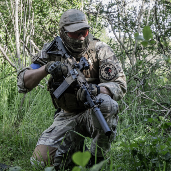 Военна зона на терена с тактическa битка Airsoft за един човек от Макароон