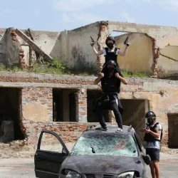 Военна зона на терена - тактическa битка Airsoft за двама души Военна зона на терена - тактическa битка Airsoft за двама души