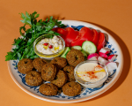 Насладете се на експлозия от вкусове и аромати с 3-степенно меню по избор за двама в сирийски ресторант Емеса от Makaroon Насладете се на експлозия от вкусове и аромати с 3-степенно меню по избор за двама в сирийски ресторант Емеса от Makaroon