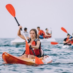 Съберете слънчеви лъчи и морски бриз с Излет с каяк за двама човека край Варна  Съберете слънчеви лъчи и морски бриз с Излет с каяк за двама човека край Варна