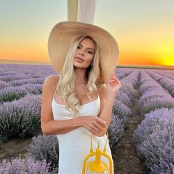 Изживейте своята цветна приказка в  „Лавандулово поле Your Purple” за двама