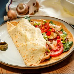 Брънч с палачинки за двама в Le Soleil Crepes and Coffee + 2 алкохолни напитки по избор