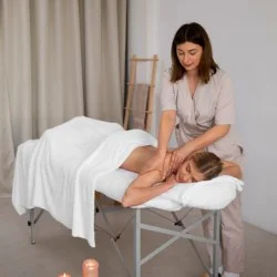 Индийски масаж в Бургас - практика от древността Индийски масаж в Бургас - практика от древността