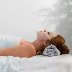 Хидратация в дълбочина с терапия Power Hyaluronic в Бургас