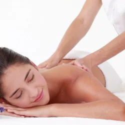 Релаксиращ синхронен масаж за двама души 