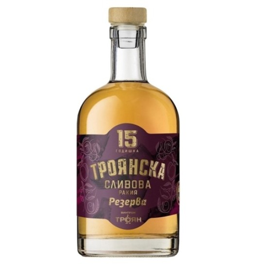 Изживяване за ценители - Златен билет за Музея на ракията с дегустации на 3 отлежали ракии + подарък от Makaroon