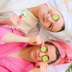 Споделена хармония с Огледален масаж за двойки във Варна