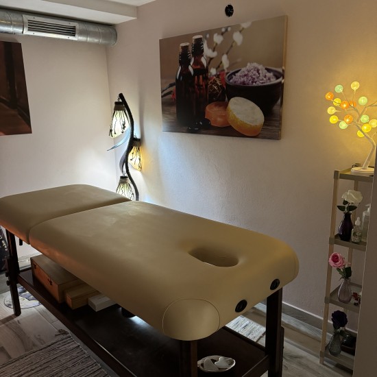 Give the gift of a relaxing procedure with "Hot Stone Massage in Sofia" from Makaroon Give the gift of a relaxing procedure with "Hot Stone Massage in Sofia" from Makaroon