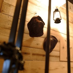 Ескейп стая „Дивия Запад“ за четирима в Пловдив