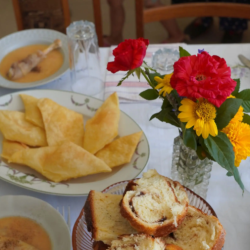 Работилница за трескичета с домашен обяд в с. Гостиля Работилница за трескичета с домашен обяд в с. Гостиля