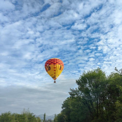 Panoramic ascent with a balloon near Pravets with included video recording for two