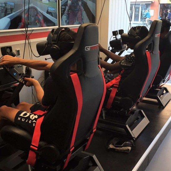 Вдигнете скорост с "VR Racing в Пловдив" от Makaroon Вдигнете скорост с "VR Racing в Пловдив" от Makaroon