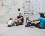 Спортувайте семейно с пакет "Мама, татко и аз в Momentum Indoor Climbing" от Makaroon