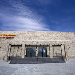 Visit the museum of vintage cars for two in the village of Kapatovo Visit the museum of vintage cars for two in the village of Kapatovo