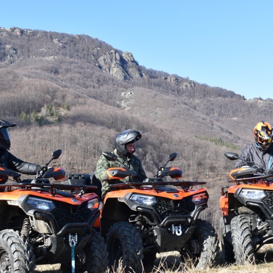 Офроуд из планината с красиви гледки и адреналин с 1 час АТВ тур около с. Копиловци, Монтана от Makaroon