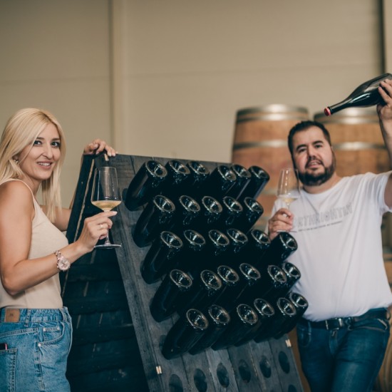 Discover the secrets of good wine with a Tour and Tasting of Reserve Wines at the Tsarev Brod Winery from Makaroon Discover the secrets of good wine with a Tour and Tasting of Reserve Wines at the Tsarev Brod Winery from Makaroon