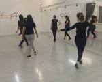 Усетете ритъма на Гърция с посещение за двама в група по гръцки танци от Makaroon Усетете ритъма на Гърция с посещение за двама в група по гръцки танци от Makaroon