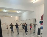 Потопете се в ритъма на Гърция с Индивидуален урок по гръцки танци от Makaroon Потопете се в ритъма на Гърция с Индивидуален урок по гръцки танци от Makaroon