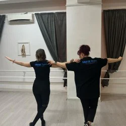 Индивидуален урок по гръцки танци за двама Индивидуален урок по гръцки танци за двама