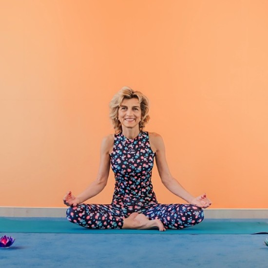 Свързване на по-дълбоко ниво с Релаксираща йога за двойки край Варна от Makaroon