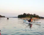 Впуснете се в едно незабравимо водно приключение с еднодневен Каяк тур по избор за двама от Makaroon Впуснете се в едно незабравимо водно приключение с еднодневен Каяк тур по избор за двама от Makaroon