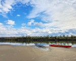 Впуснете се в едно незабравимо водно приключение с еднодневен Каяк тур по избор за един човек от Makaroon Впуснете се в едно незабравимо водно приключение с еднодневен Каяк тур по избор за един човек от Makaroon