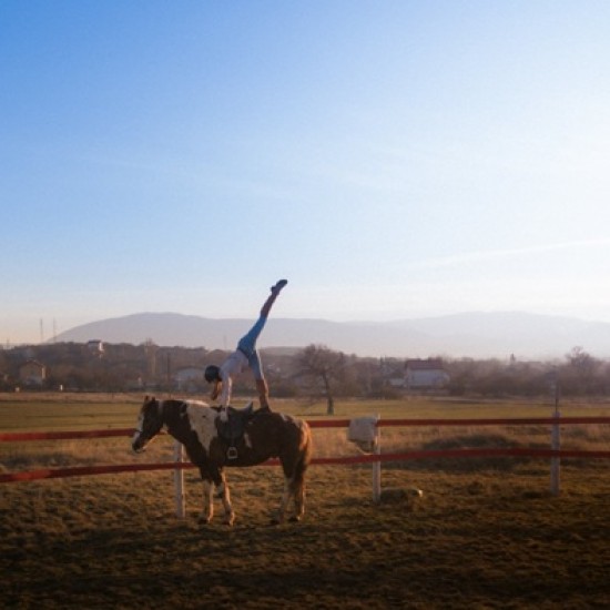 Забавление и природата с Конна езда на манеж в Радомир от Makaroon