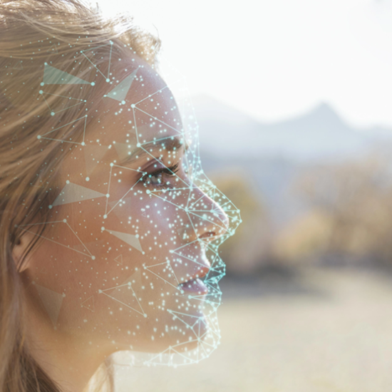 Разберете какво казва лицето Ви за Вас с Разчитане на лице във Варна от Makaroon