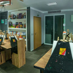 Арт Терапия: Рисуване на по чаша вино за двама