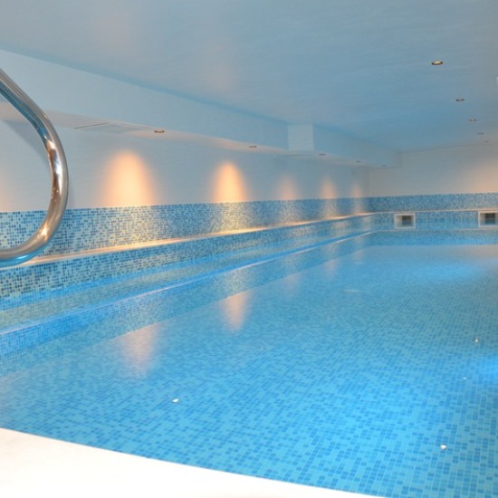 Отдайте се на пълноценен релакс със закуска и спа с нощувка за двама + 2 деца в СПА хотел Романтика от Makaroon