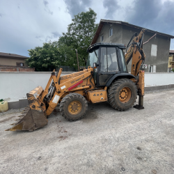 Стани багерист - 1 час каране и копаене с багер за 1 възрастен + 1 дете до 10 г. в село Лозен, Софийска област