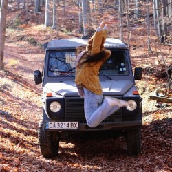 В дома на дивите животни с Горско сафари за двама + 1 дете (7-10 г.) край Ихтиман 