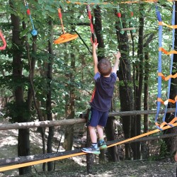 The Wild Call - safari with wildlife viewing, walk, archery and barbecue for two people + one child (7-10 years) near Ihtiman