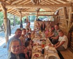 Прекарайте един незабравим ден сред природата със сафари с диви животни, разходка и барбекю край Ихтиман от Makaroon