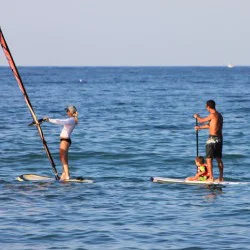 Вятър и море: Урок по уиндсърф, хавайски сърф, SUP или каяк за един човек от Сърф училище Нестинарка, гр. Царево
