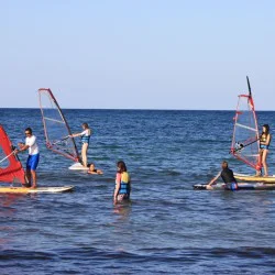 Индивидуален урок по уиндсърф, хавайски сърф, SUP или каяк за деца от Сърф училище Нестинарка, гр. Царево Индивидуален урок по уиндсърф, хавайски сърф, SUP или каяк за деца от Сърф училище Нестинарка, гр. Царево