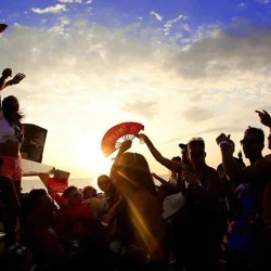 В прегръдката на морето: Разходка за двама + две деца от 2-12 г с кораб Св. Тома край Варна В прегръдката на морето: Разходка за двама + две деца от 2-12 г с кораб Св. Тома край Варна